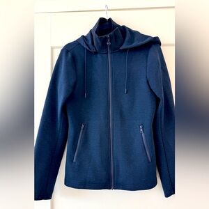 J.Lindeberg Louna Jkt Tech Sweat size 6-8) like new very worm